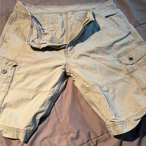 Levi's Tan Cargo Shorts Relaxed Fit